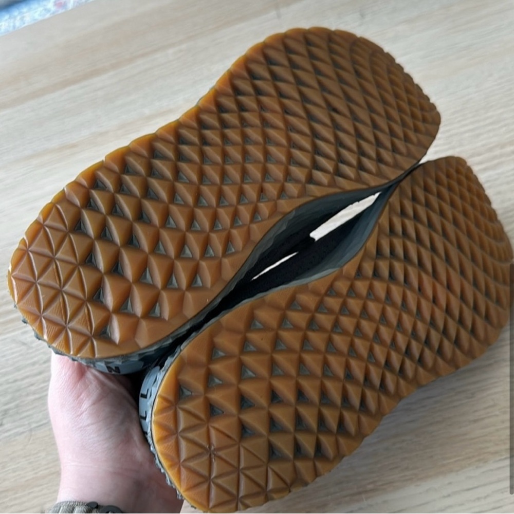 LIKE NEW NOBULL RIPSTOP RUNNER (W 7.5) - Picture 5 of 6